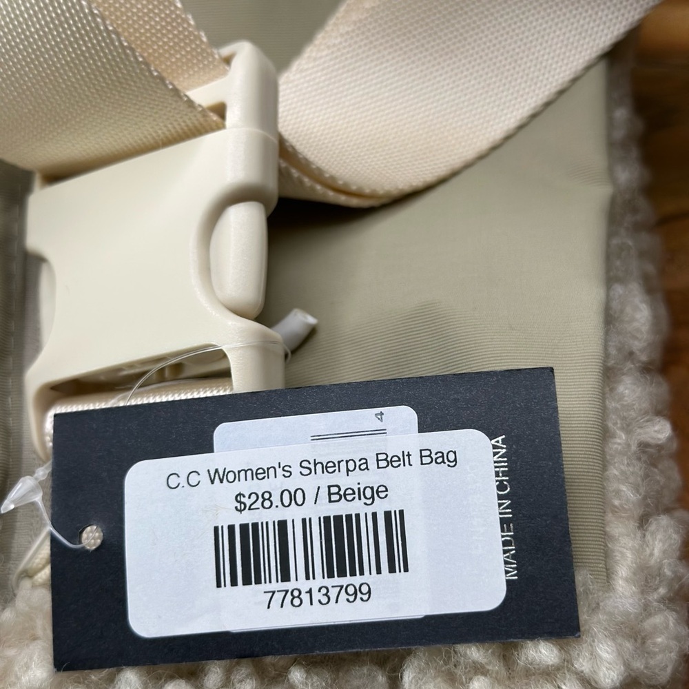 C.C Cream Sherpa Fanny Pack - Picture 5 of 6